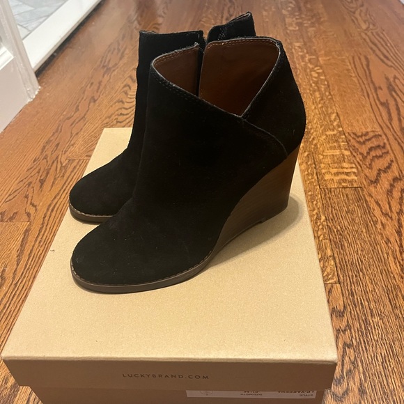 COPY - Lucky booties - Picture 2 of 5